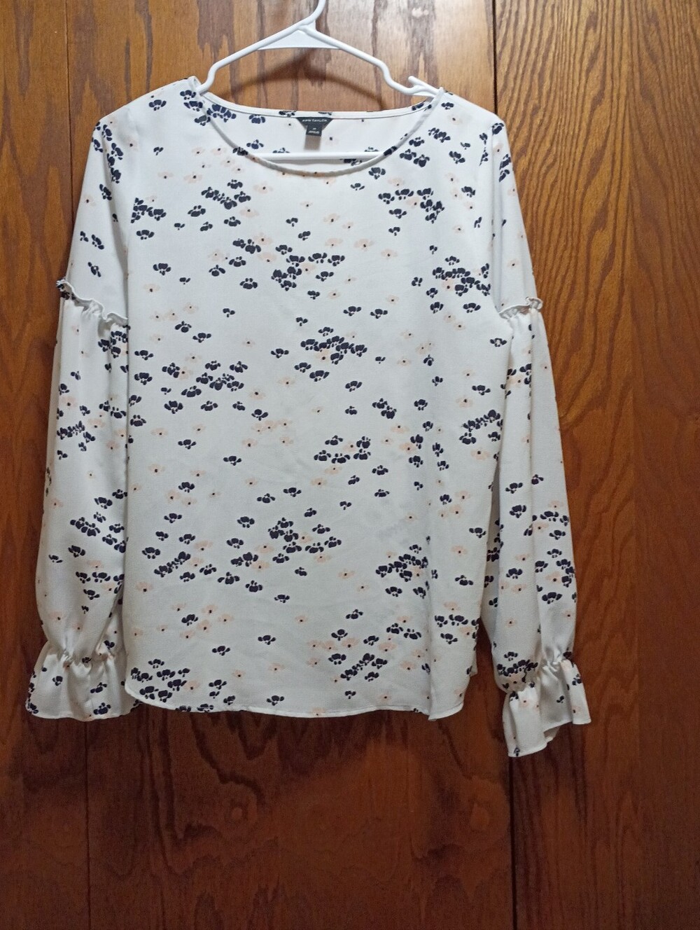 Ann Taylor Womens White Floral Long-Sleeve Ruffle Top